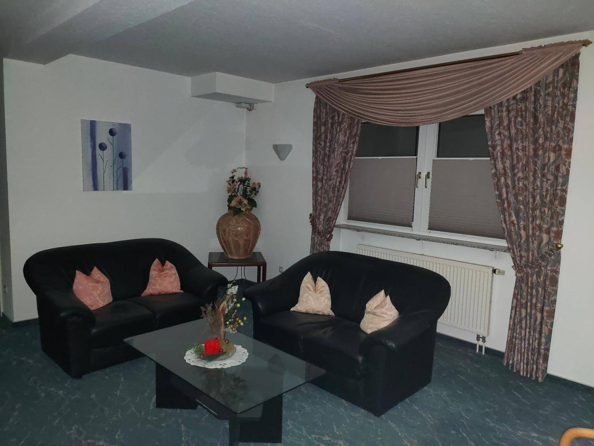Hotel Zur Eisenbahn Rodgau Kültér fotó